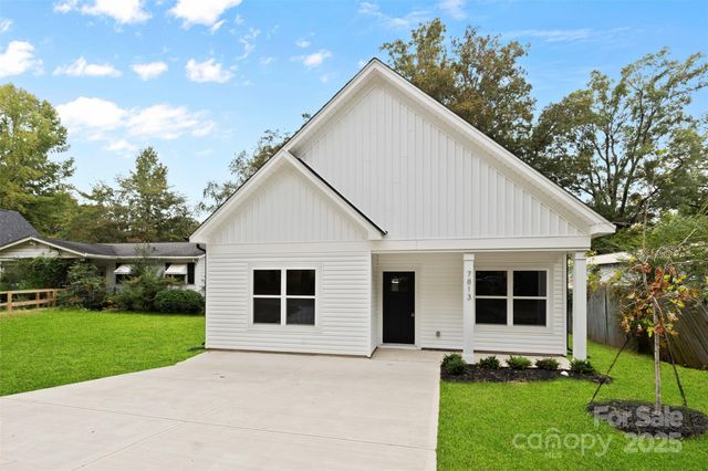 7801 Casa Loma Road, Charlotte, NC 28269