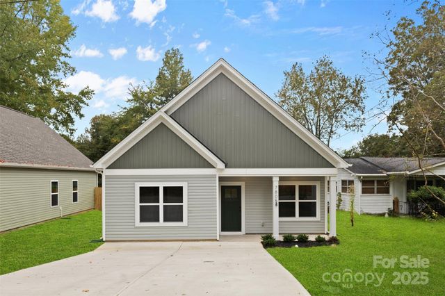 7801 Casa Loma Road, Charlotte, NC 28269