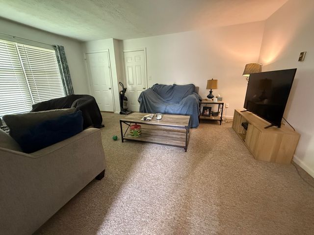 112 A-B Meadowlark, Nicholasville, KY 40356