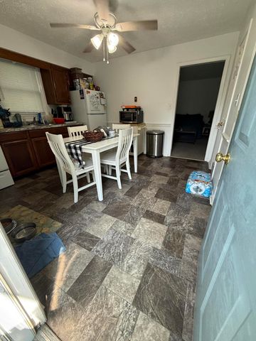 112 A-B Meadowlark, Nicholasville, KY 40356