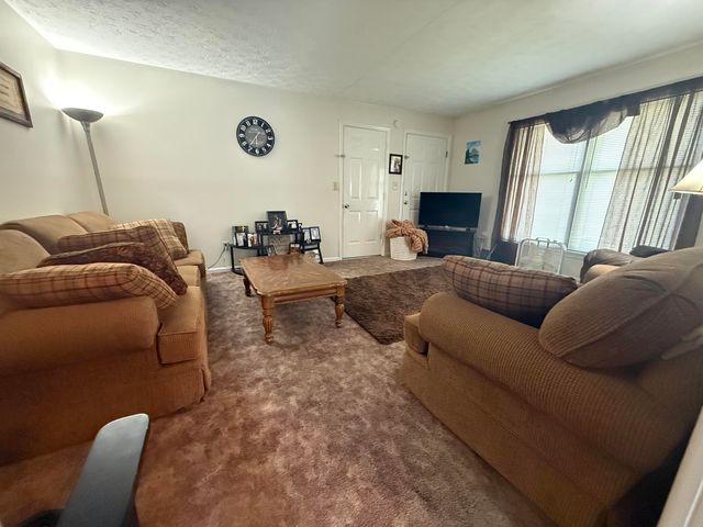 112 A-B Meadowlark, Nicholasville, KY 40356