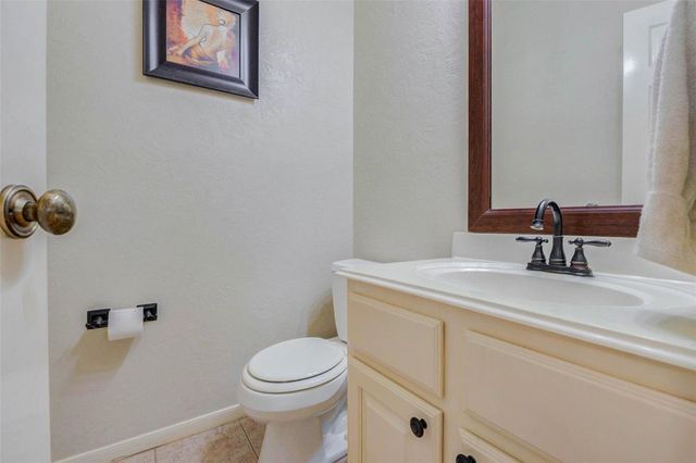 17322 Meadow Heights Drive, Houston, TX 77095