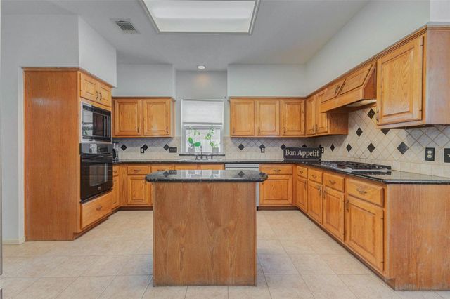 17322 Meadow Heights Drive, Houston, TX 77095