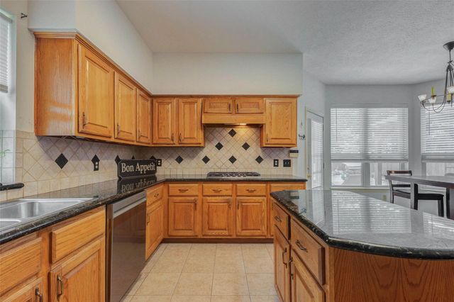 17322 Meadow Heights Drive, Houston, TX 77095