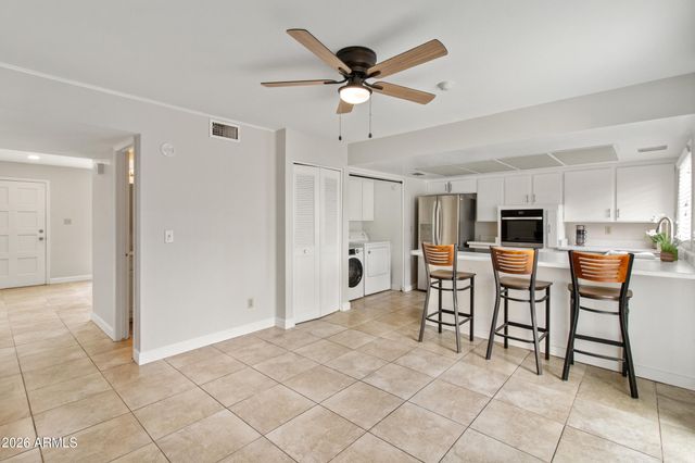10 E HERMOSA Drive, Tempe, AZ 85282