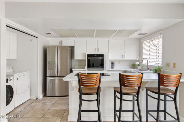 10 E HERMOSA Drive, Tempe, AZ 85282