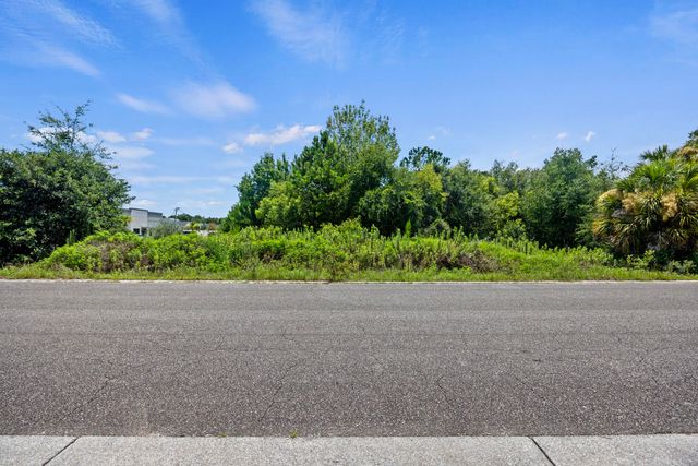 481 Jessen Lane, Wando, SC 29492