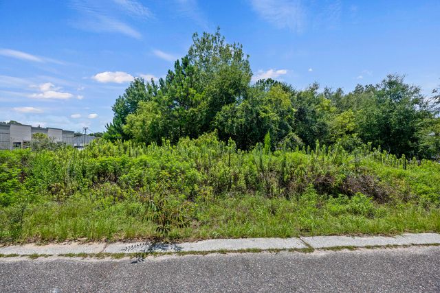 481 Jessen Lane, Wando, SC 29492