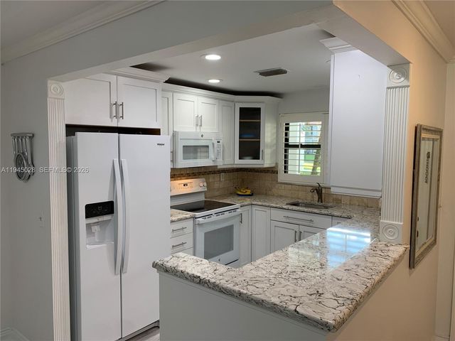 6142 SE Landing Way 6, Stuart, FL 34997