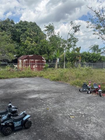 19131 NW 33rd Ct, Miami Gardens, FL 33056
