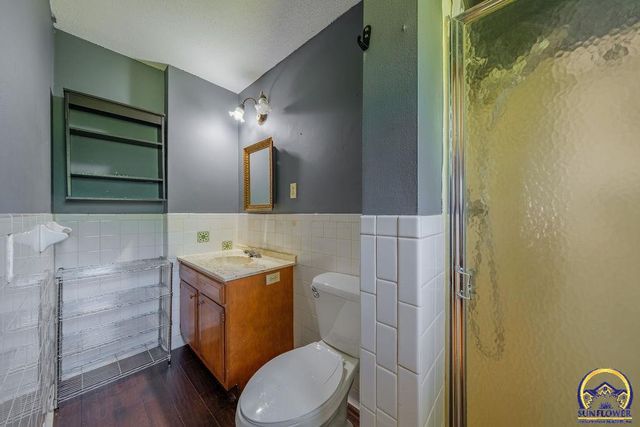5020 SE 7th St, Tecumseh, KS 66542