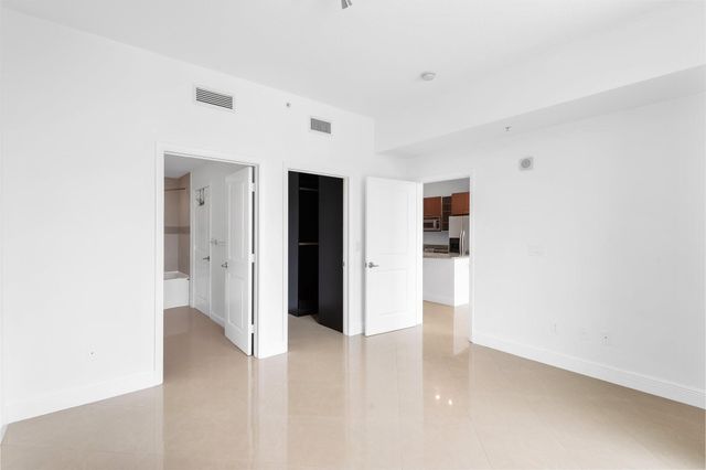 1945 S Ocean Drive 307, Hallandale Beach, FL 33009