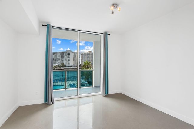 1945 S Ocean Drive 307, Hallandale Beach, FL 33009
