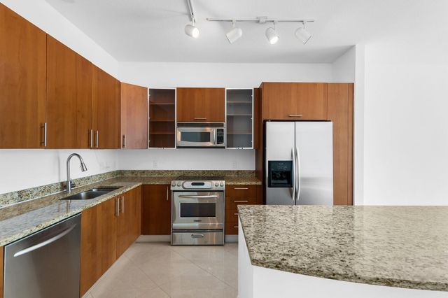 1945 S Ocean Drive 307, Hallandale Beach, FL 33009