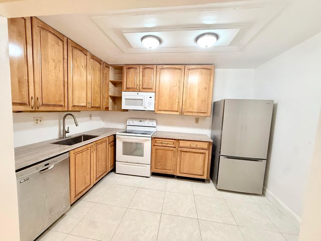 4115 NW 88TH Avenue 203, Coral Springs, FL 33065