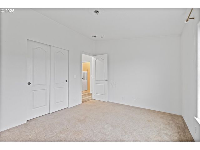 135 Sw WAKONDA BEACH Rd, Waldport, OR 97394