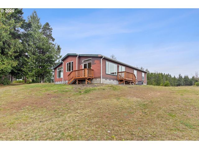 135 Sw WAKONDA BEACH Rd, Waldport, OR 97394