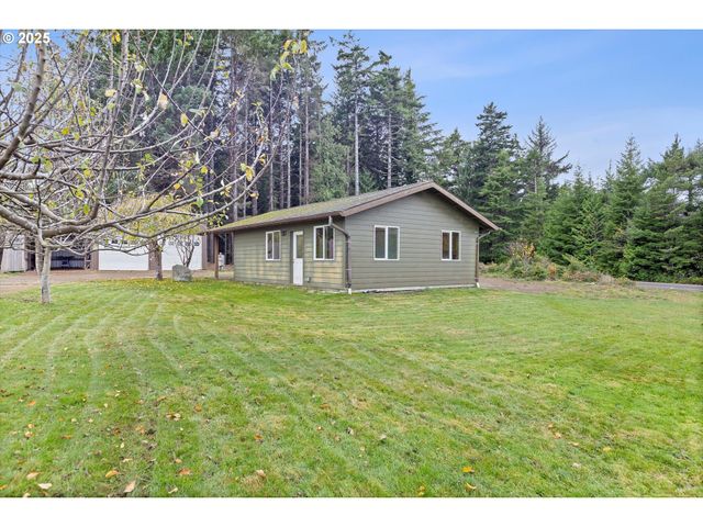 135 Sw WAKONDA BEACH Rd, Waldport, OR 97394