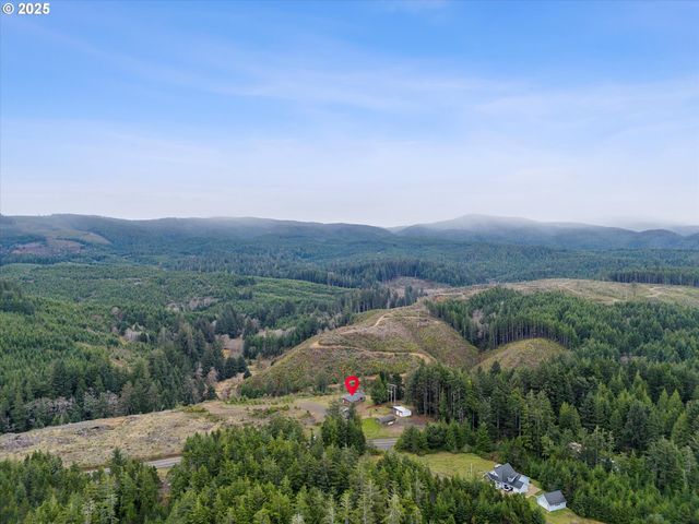 135 Sw WAKONDA BEACH Rd, Waldport, OR 97394