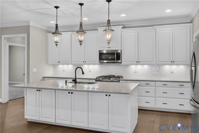 7238 Shenfield Ave, Glen Allen, VA 23059