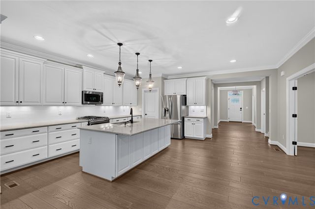7238 Shenfield Ave, Glen Allen, VA 23059