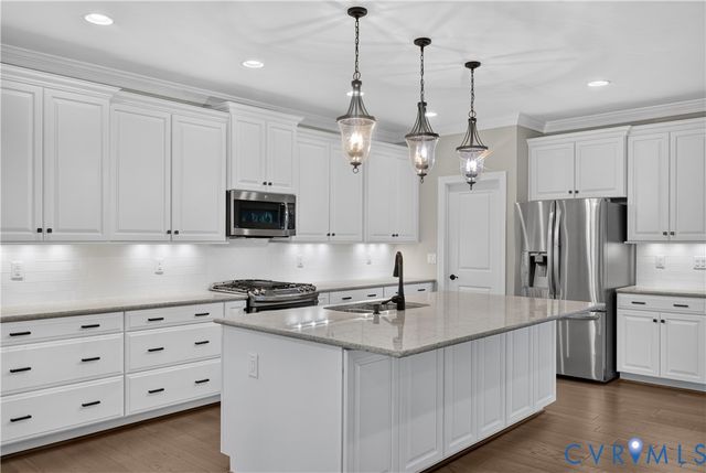 7238 Shenfield Ave, Glen Allen, VA 23059