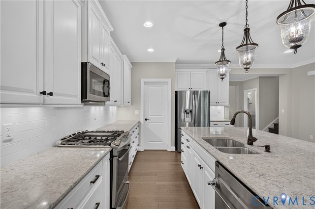 7238 Shenfield Ave, Glen Allen, VA 23059