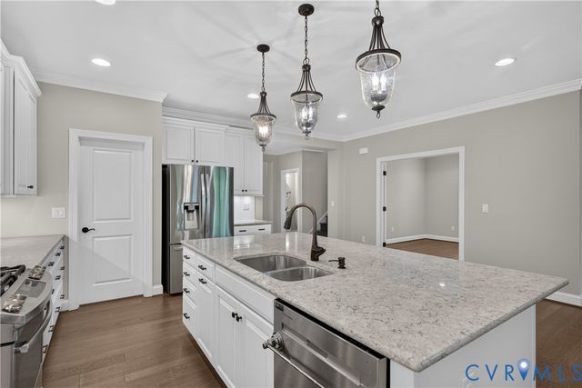 7238 Shenfield Ave, Glen Allen, VA 23059