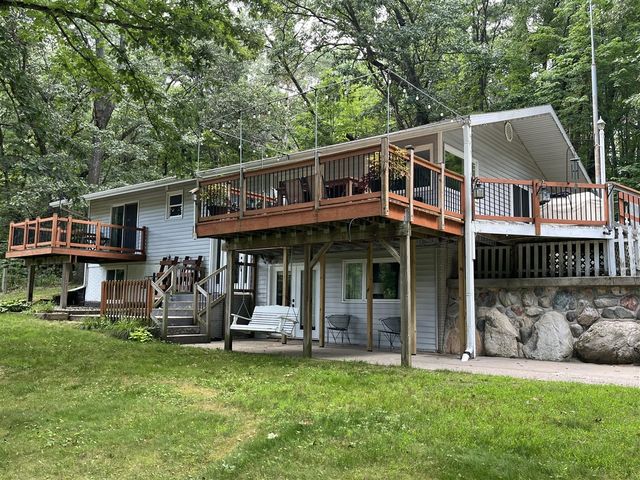 11011 Podunk Avenue, Greenville, MI 48838