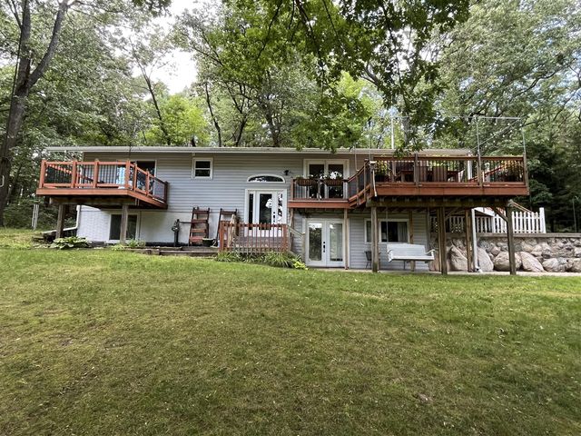 11011 Podunk Avenue, Greenville, MI 48838
