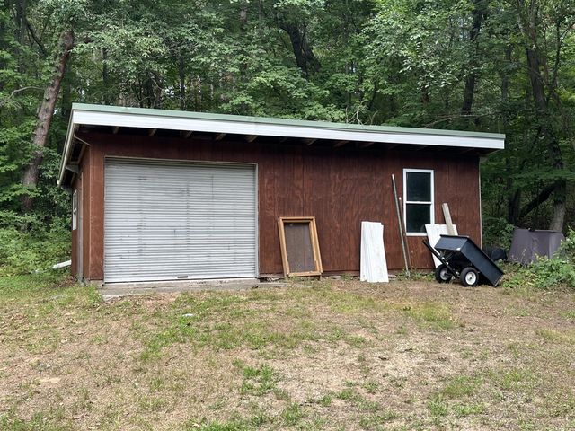 11011 Podunk Avenue, Greenville, MI 48838
