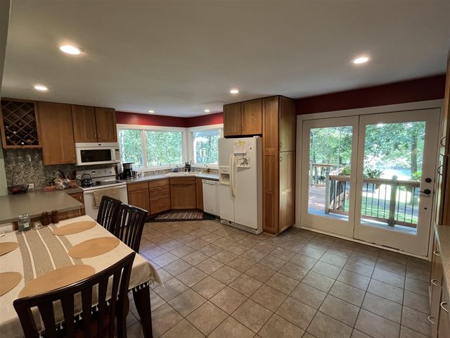 11011 Podunk Avenue, Greenville, MI 48838