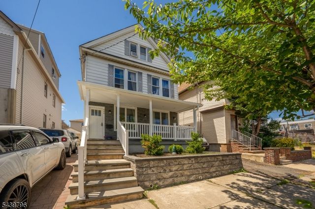 944 Emma St, Elizabeth City, NJ 07201