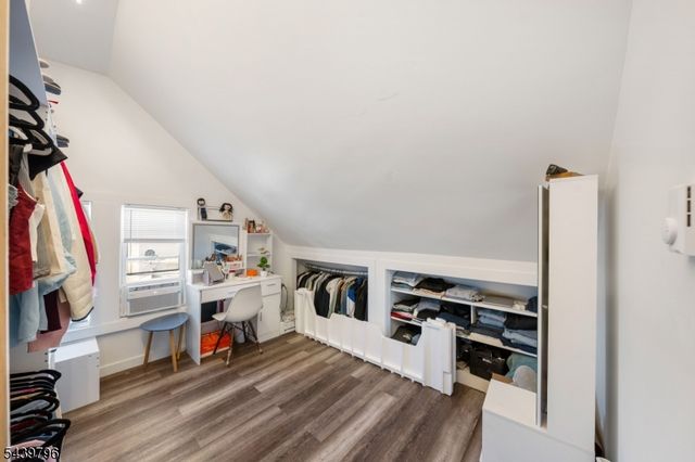 944 Emma St, Elizabeth City, NJ 07201