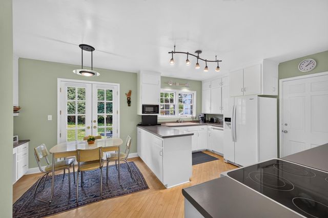 913 10th Street SW, Rochester, MN 55902