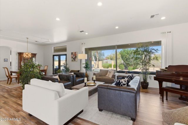 8044 E TETHER Trail, Scottsdale, AZ 85255