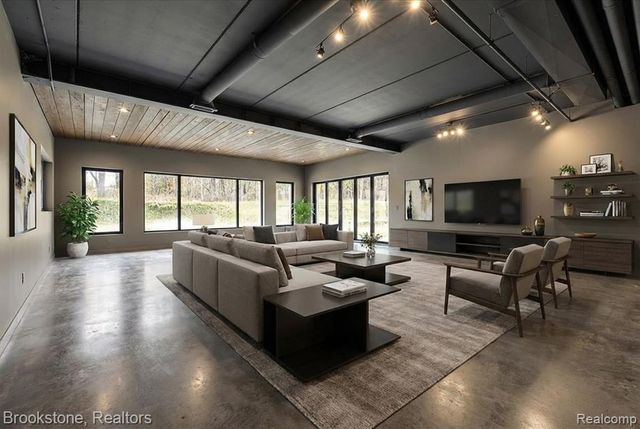 625 Fairbrook Street, Northville, MI 48167