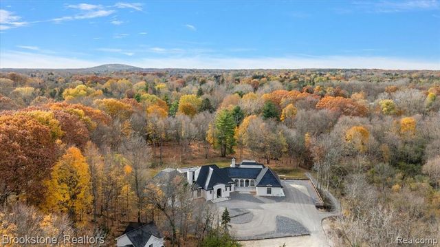 625 Fairbrook Street, Northville, MI 48167