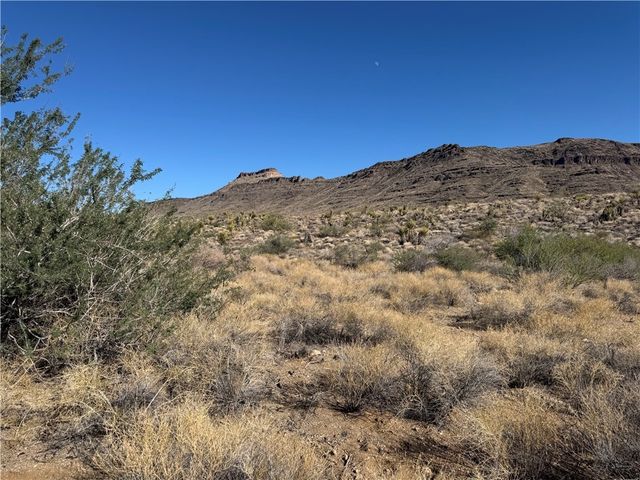 167-169 W Hwy 68 56, Golden Valley, AZ 86413