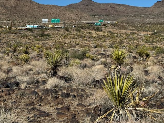 167-169 W Hwy 68 56, Golden Valley, AZ 86413