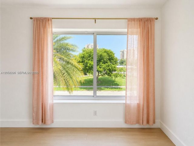 1631 NE 114th Street 307, Miami, FL 33181