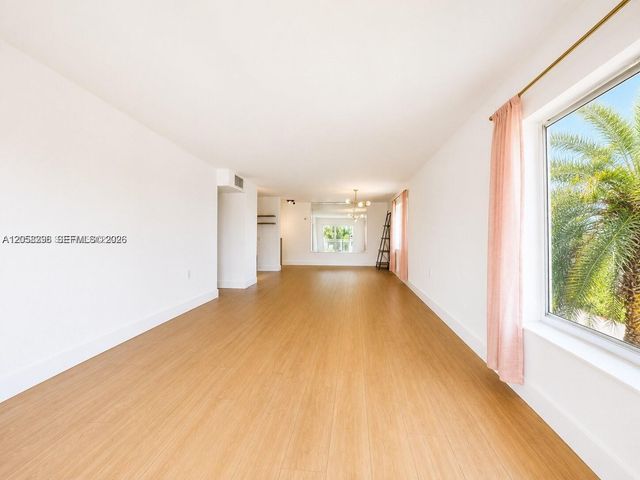 1631 NE 114th Street 307, Miami, FL 33181
