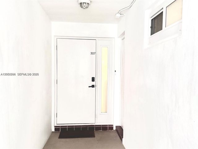 1631 NE 114th Street 307, Miami, FL 33181