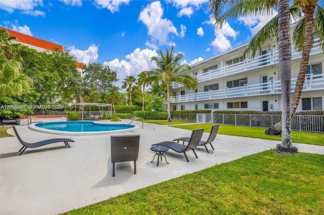 1631 NE 114th Street 307, Miami, FL 33181