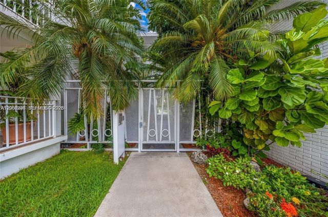 1631 NE 114th Street 307, Miami, FL 33181