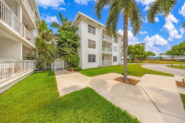 1631 NE 114th Street 307, Miami, FL 33181