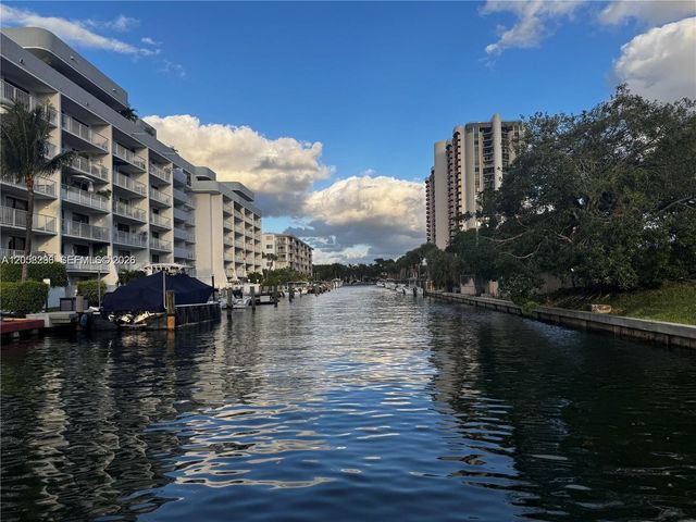 1631 NE 114th Street 307, Miami, FL 33181
