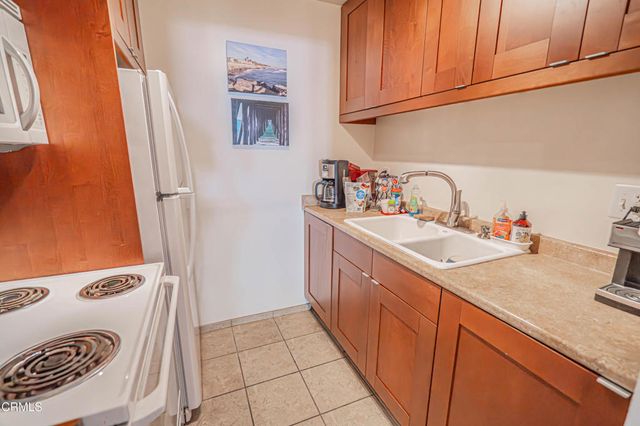 201 E Surfside Drive, Port Hueneme, CA 93041