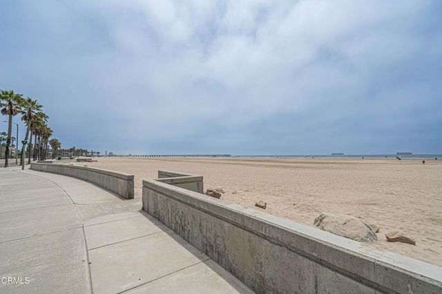 201 E Surfside Drive, Port Hueneme, CA 93041