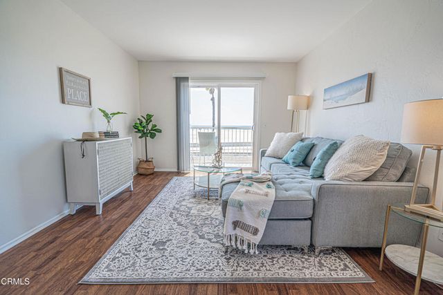201 E Surfside Drive, Port Hueneme, CA 93041